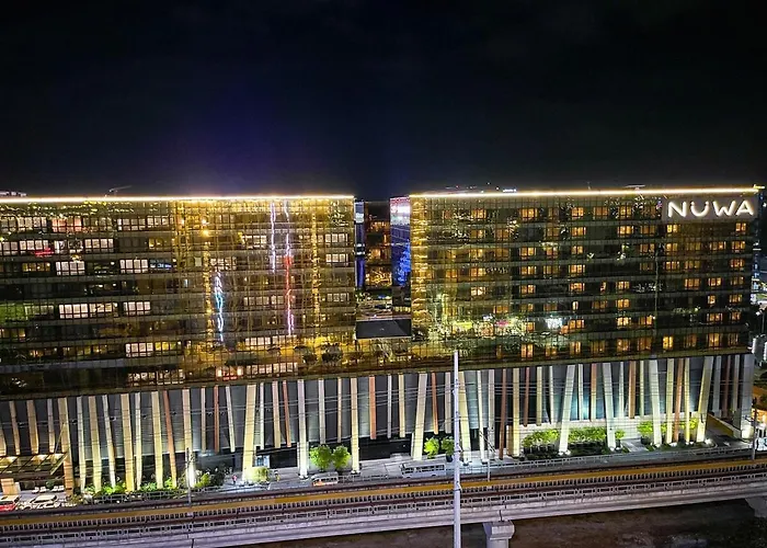 Luxury Penthouse Across Of Dreams Ii 7pax Apartamento Manila