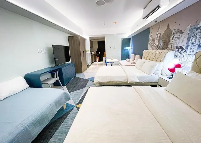 Luxury Penthouse Across Of Dreams Ii 7pax Manila
